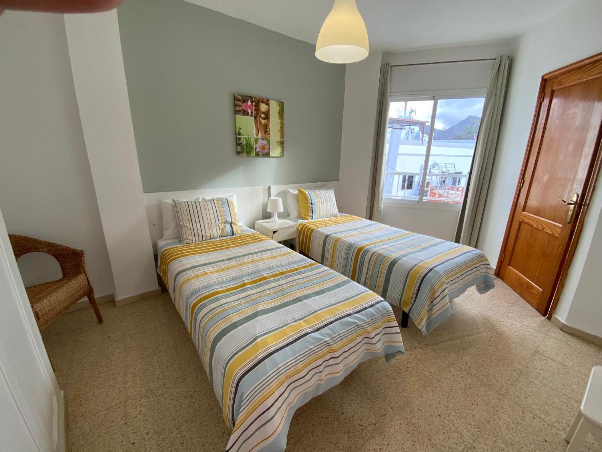 Las Brisas Mogan Apartamentos Пуерто-де-Моган Екстер'єр фото